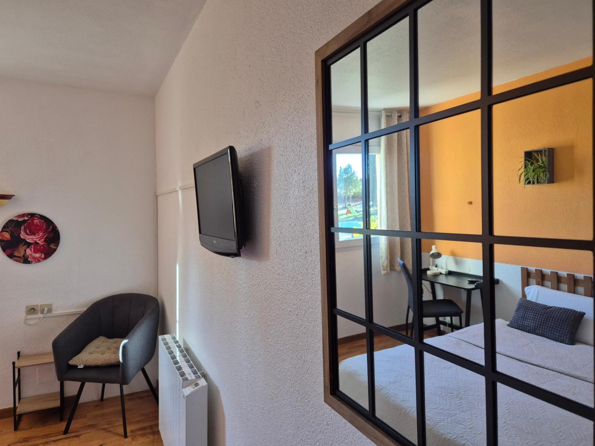 Bel Hotel la Gentilhommière Trèbes Extérieur photo